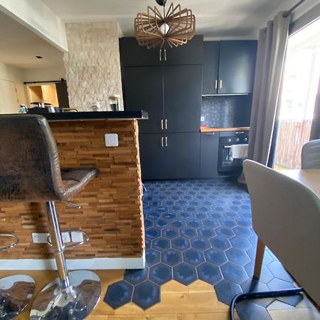 Appartement Cocooning, Design, Confort & Balcon Saint-Denis (Seine-Saint-Denis) Exterior foto